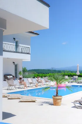 Luksuzna vila sa bazenom - Vrnjačka Idila