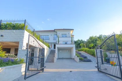 Luksuzna vila sa bazenom - Vrnjačka Idila