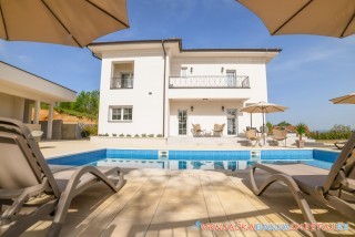 Luksuzna vila sa bazenom - Vrnjačka Idila